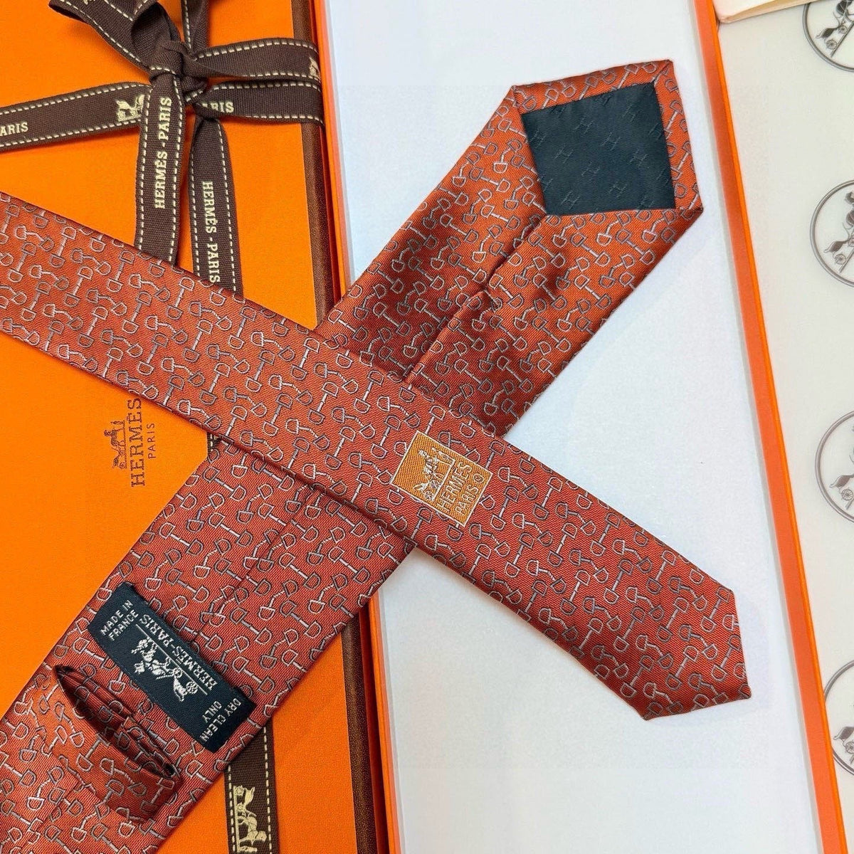 Hermes Style Men's Equestrian Motif Silk Tie