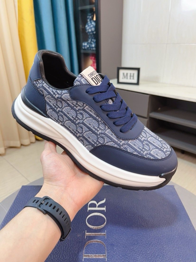 Dior Men's Patterned Low-Top Sneakers - Padded Collar
